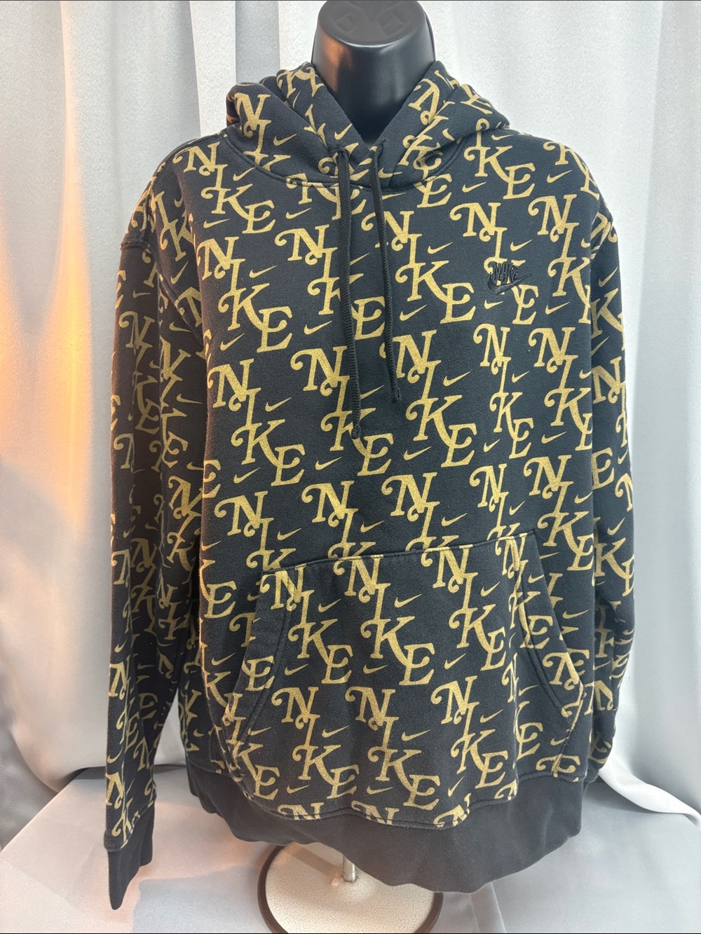 Nike womens Hoodie Medium